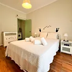 Sonia's Skg 3 Bedroom Family - Near Metro *