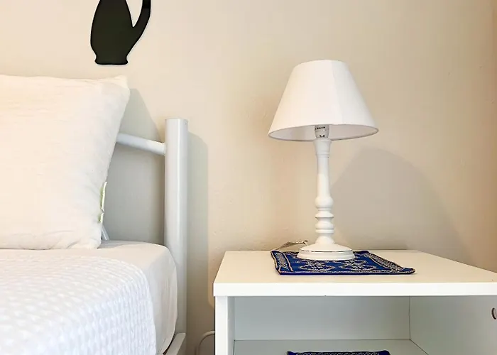 Apartament Sonia's Skg 3 Bedroom Family - Near Metro *