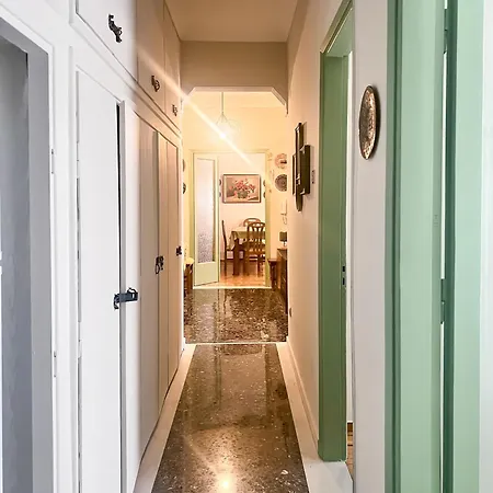 Apartmán Sonia's Skg 3 Bedroom Family - Near Metro