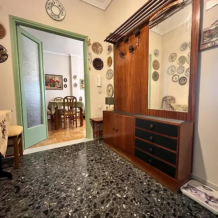 Sonia's Skg 3 Bedroom Family - Near Metro Appartamento *