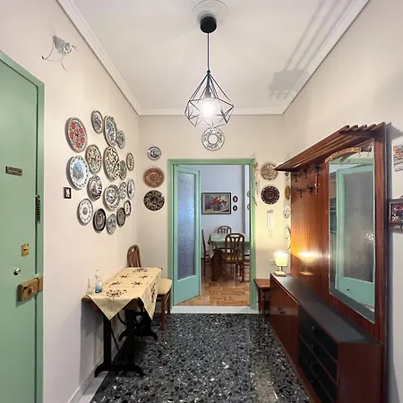 Sonia's Skg 3 Bedroom Family - Near Metro * Thessaloniki