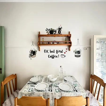 Sonia's Skg 3 Bedroom Family - Near Metro *