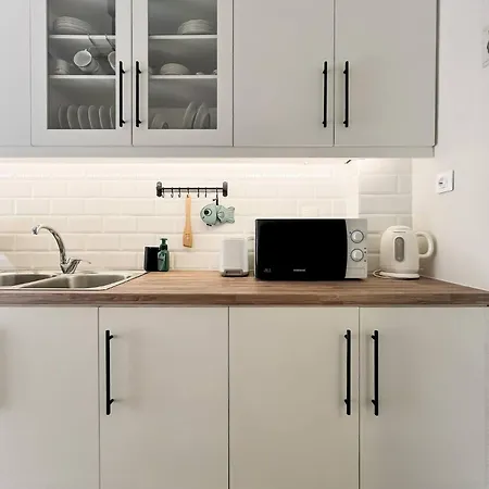 Sonia's Skg 3 Bedroom Family - Near Metro Apartment Thessaloniki