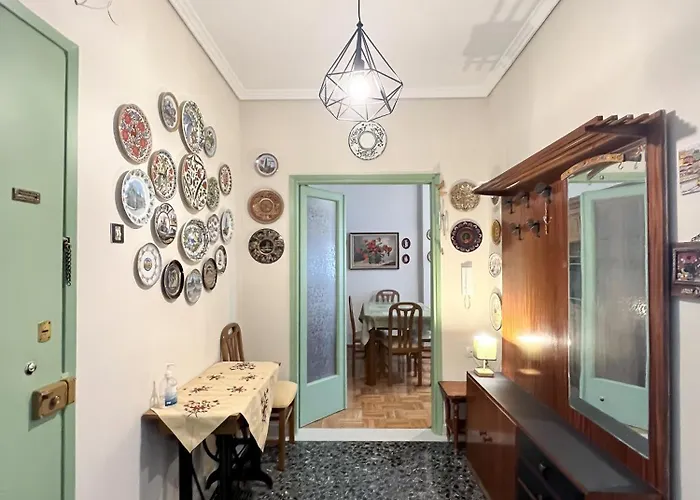 Sonia's Skg 3 Bedroom Family - Near Metro * سالونيك