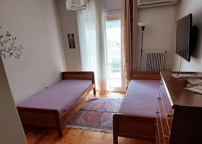 شقة Sonia's Skg 3 Bedroom Family - Near Metro سالونيك